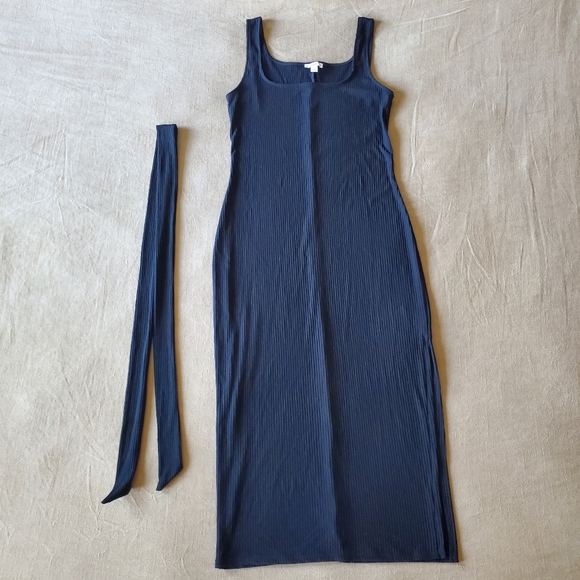 Women's Sleeveless Midi Bodycon Black Dress - Picture 1 of 5